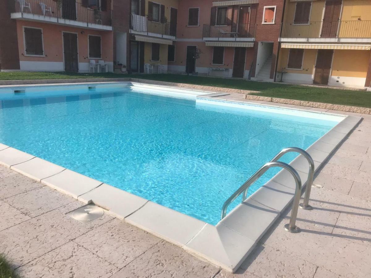 Magia Del Garda Apartment Кастельнуово-дель-Гарда Экстерьер фото